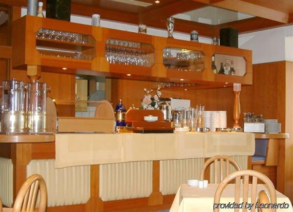Hotel Amenity Munich Restaurant photo